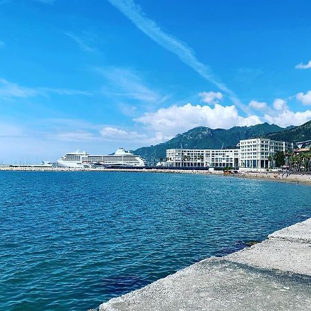Bed and Breakfast Viva House Salerno Esterno foto